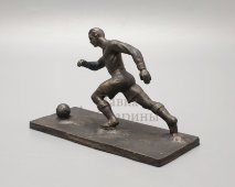 Советская спортивная фигурка «Футболист», пластмасса, СССР, 1960-70 гг.