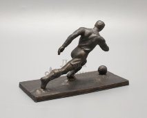 Советская спортивная фигурка «Футболист», пластмасса, СССР, 1960-70 гг.