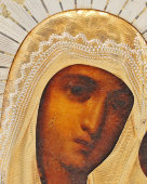 Небольшая антикварная икона Казанской Божией Матери на дереве в окладе, Россия, 19 в.