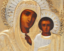 Небольшая антикварная икона Казанской Божией Матери на дереве в окладе, Россия, 19 в.