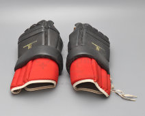 Старые хоккейные краги, экипировка, перчатки хоккеиста, кожа, Главспортпром, СССР, 1970-80 гг.