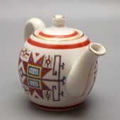 Маленький заварочный чайник с геометрическим рисунком, художник Филиппов Б., Песочное, 1937 г.