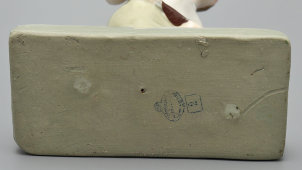 Фигурка «Ворошиловский стрелок» (Осоавиахимовка), скульптор Сорокин А. Д., фарфор, Городница, 1930-е