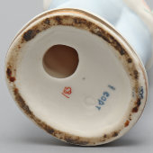 Статуэтка «Первосчет», скульптор Г. С. Столбова, фарфор, ЛФЗ, 1950-е