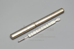 Старинный медицинский дорожный термометр, градусник «Record» в металлическом футляре, Европа, н. 20 в.