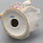 Скульптура «Русская» (Плясунья) из композиции «Под солнцем Сталинской Конституции», скульптор С. Б. Велихова, фарфор, ЛФЗ, 1950-е