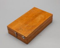 Сборные карманные аптекарские весы на основании коробки-футляра, Европа для России, н. 20 в.