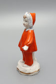 Статуэтка «Зима» в редкой росписи, скульптор Бржезицкая А. Д., фарфор, Дулево, 1952 г.