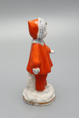 Статуэтка «Зима» в редкой росписи, скульптор Бржезицкая А. Д., фарфор, Дулево, 1952 г.