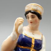 Статуэтка «Девушка с разбитым кувшином», скульптор Пименов С., модель 1817-20 годов, фарфор ЛФЗ