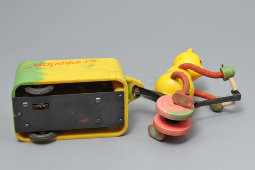 Детская заводная игрушка «Мороженщик», Сердобский часовой завод, 1960-80 гг.