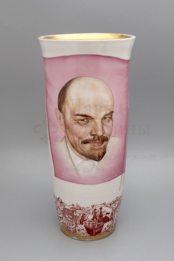 Ваза со сталиным
