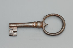Старинный амбарный ключ с ушком «Яблоко», Россия, 19 в.