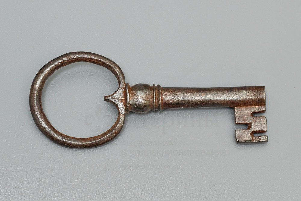 Купить старинный амбарный ключ с ушком «Яблоко», Россия, 19 в.