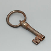 Старинный амбарный ключ с ушком «Яблоко», Россия, 19 в.