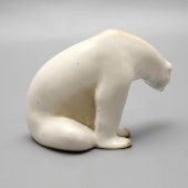 Антикварная статуэтка «Медведь полярный», скульптор Тимус А. К.​, фарфор, ЛФЗ, 1920-30 гг.