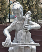 Композиция из больших и легких садово-парковых скульптур «Детский оркестр» (арфа, скрипка и виолончель), алюминий, СССР, 1960-е