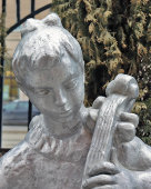 Композиция из больших и легких садово-парковых скульптур «Детский оркестр» (арфа, скрипка и виолончель), алюминий, СССР, 1960-е