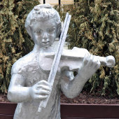 Композиция из больших и легких садово-парковых скульптур «Детский оркестр» (арфа, скрипка и виолончель), алюминий, СССР, 1960-е