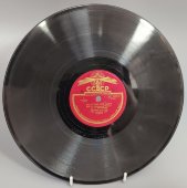 Л. Утесов «Марш» из ф-ма «Весёлые ребята» и «Золотые огоньки». Советская эстрадная пластинка. Апрелевский завод, 1950-е гг.