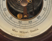  Старинная настенная метеостанция в деревянном корпусе: термометр и барометр, фирма Max Witzel, г. Штеттин, Германия, до 1945 г.