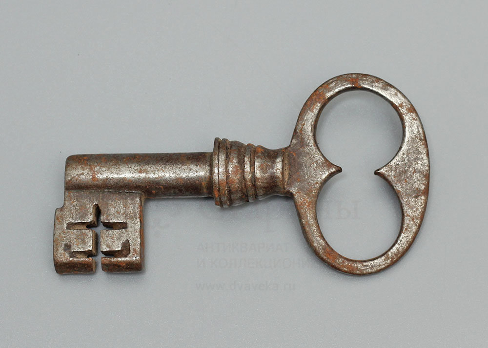 Купить старинный амбарный ключ с ушком «Восьмерка», Россия, 19 в.
