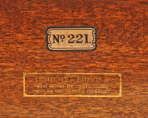 Патефон Viva-tonal Grafonola «Columbia» в корпусе из дерева, модель № 221, Великобритания, Лондон, 1925-27 гг.