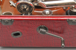 Патефон Viva-tonal Grafonola «Columbia» в корпусе из дерева, модель № 221, Великобритания, Лондон, 1925-27 гг.