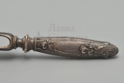 Старинный столовый прибор «Держатель мяса на кости», белый металл, Франция, нач. 20 в.