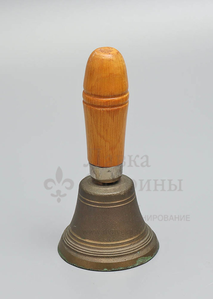 Купить винтажный школьный колокольчик, первый звонок, последний звонок,  СССР, 1960-70 гг., металл, дерево.