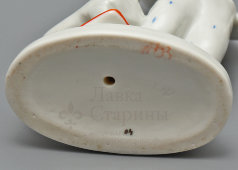 Статуэтка «Мальчик с лошадкой», скульптор Столбова Г. С., серия «Счастливое детство», ЛФЗ, 1960-е