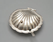 Старинная икорница с крышкой и ножом «Ракушка», посеребренный металл, компания Cheltenham & Co., Англия, 1940-60 гг.