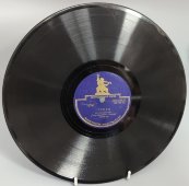 Исп. ансамбль под управлением Ф. Ф. Криша: «Танец» и «Вальс» (из кинофильма «Под крышами Парижа»). Апрелевский завод 1950е гг. 