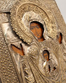 Икона Божией Матери в латунном окладе «Знамение», Россия, нач. 20 в.