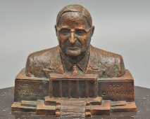 Бюст 33-го президента Америки Гарри Трумэна (Harry S. Truman), скульптор Рене Шапшак, бронза, камень, США, 1959 г.