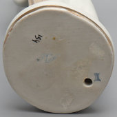 Статуэтка «Девочка с лыжами» (Лыжница), скульптор Г. С. Столбова, фарфор ЛФЗ, 1950-60 гг.