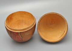 Старинное пасхальное яйцо-шкатулка в русском стиле «Пасхальная встреча», дерево, роспись, Россия, кон. 19, нач. 20 вв.