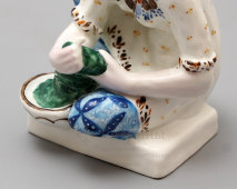 Статуэтка «Туркменская прачка», скульптор Муратов Н. Е., ЛФЗ, 1930-е