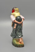 Старинная фарфоровая статуэтка по мотивам картины К. Маковского «Дети, бегущие от грозы», частный завод Гжели, к. 19 в.