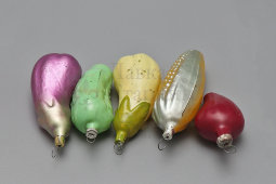 Набор советских ёлочных украшений «Овощной с огурцом», стекло, 1950-60 гг.