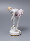 Статуэтка «Юная балерина», скульптор Малышева Н. А.,​ редкая роспись, Дулево, 1950-60 гг.