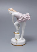 Статуэтка «Юная балерина», скульптор Малышева Н. А.,​ редкая роспись, Дулево, 1950-60 гг.