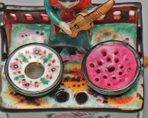 Старинный письменный прибор, чернильница «Девушка с гитарой», фарфор, частный завод Гжели, 1840-е