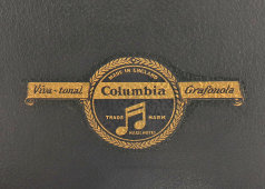 Старинный патефон «Columbia Viva-tonal Grafonola», Великобритания, 1930-е
