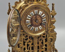 Старинные механические бронзовые каминные часы с маятником и боем в барочном стиле, Европа, 19 в.