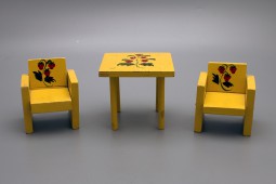 ​Мебель детская для игры: два кресла и столик​, СССР, 1970-е гг., дерево, роспись, лак 