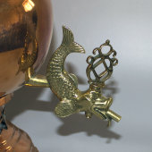 Старинный медный самовар с большими ручками