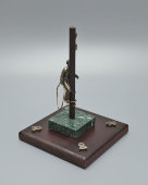 Подарок электрику, кабинетная настольная статуэтка «Электрик на столбе», бронза, змеевик, Россия, 2000-е