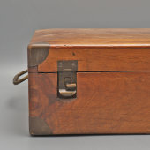 Большой старинный набор медицинских инструментов врача-хирурга в деревянном кейсе, компания «Дом Шарьер Коллен», Париж, Франция, г. Париж, 1900-й г.