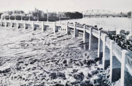 Фотоиллюстрация в паспарту «Советская гидроэлектростанция» (ГЭС), СССР, 1950-60 гг.